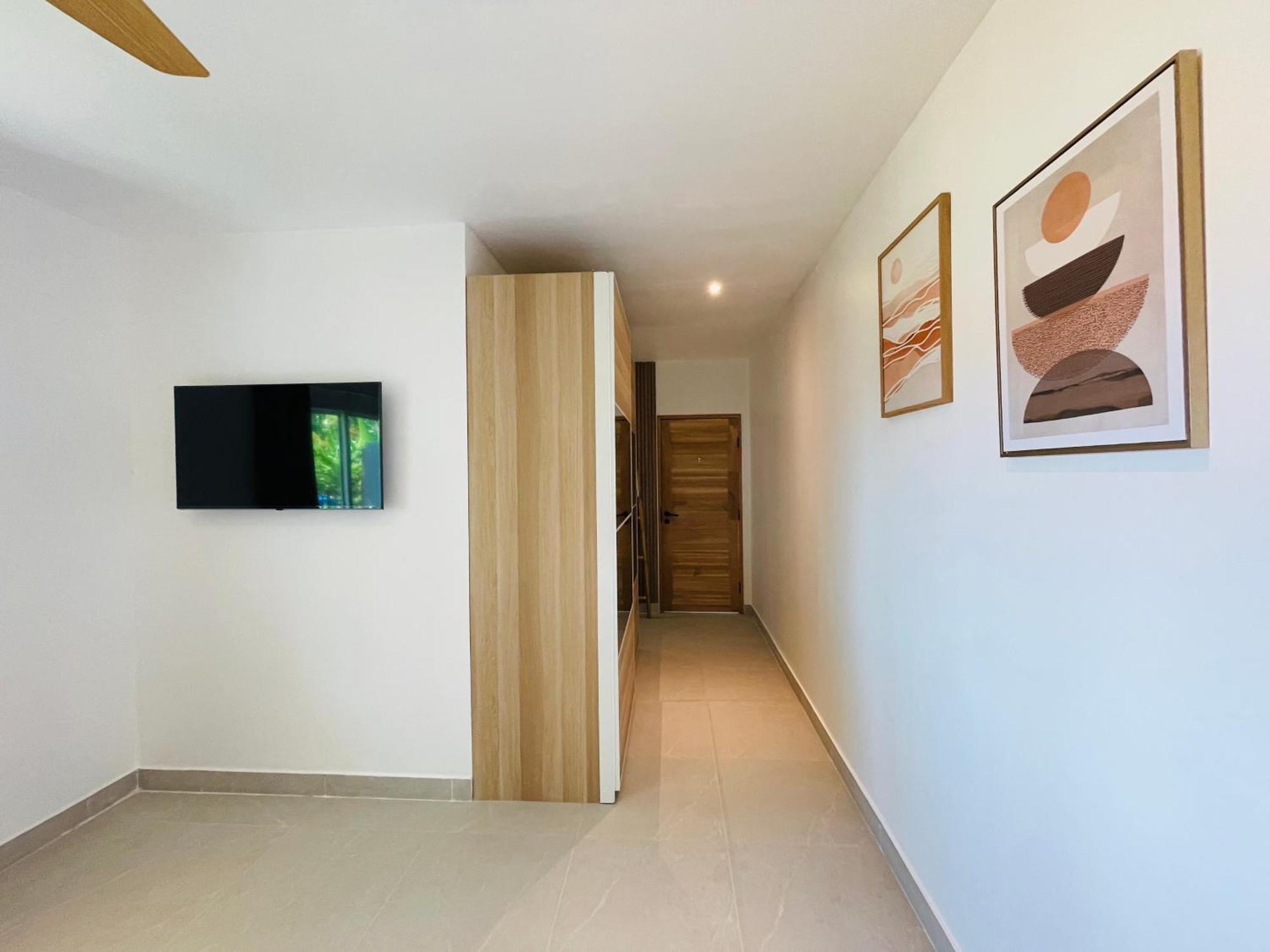 Baan Saint-Tropez Seaview Villas Kata Beach Exterior photo