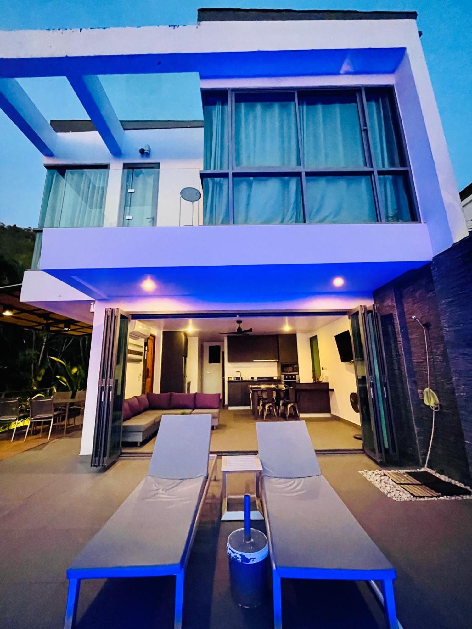 Baan Saint-Tropez Seaview Villas Kata Beach Exterior photo